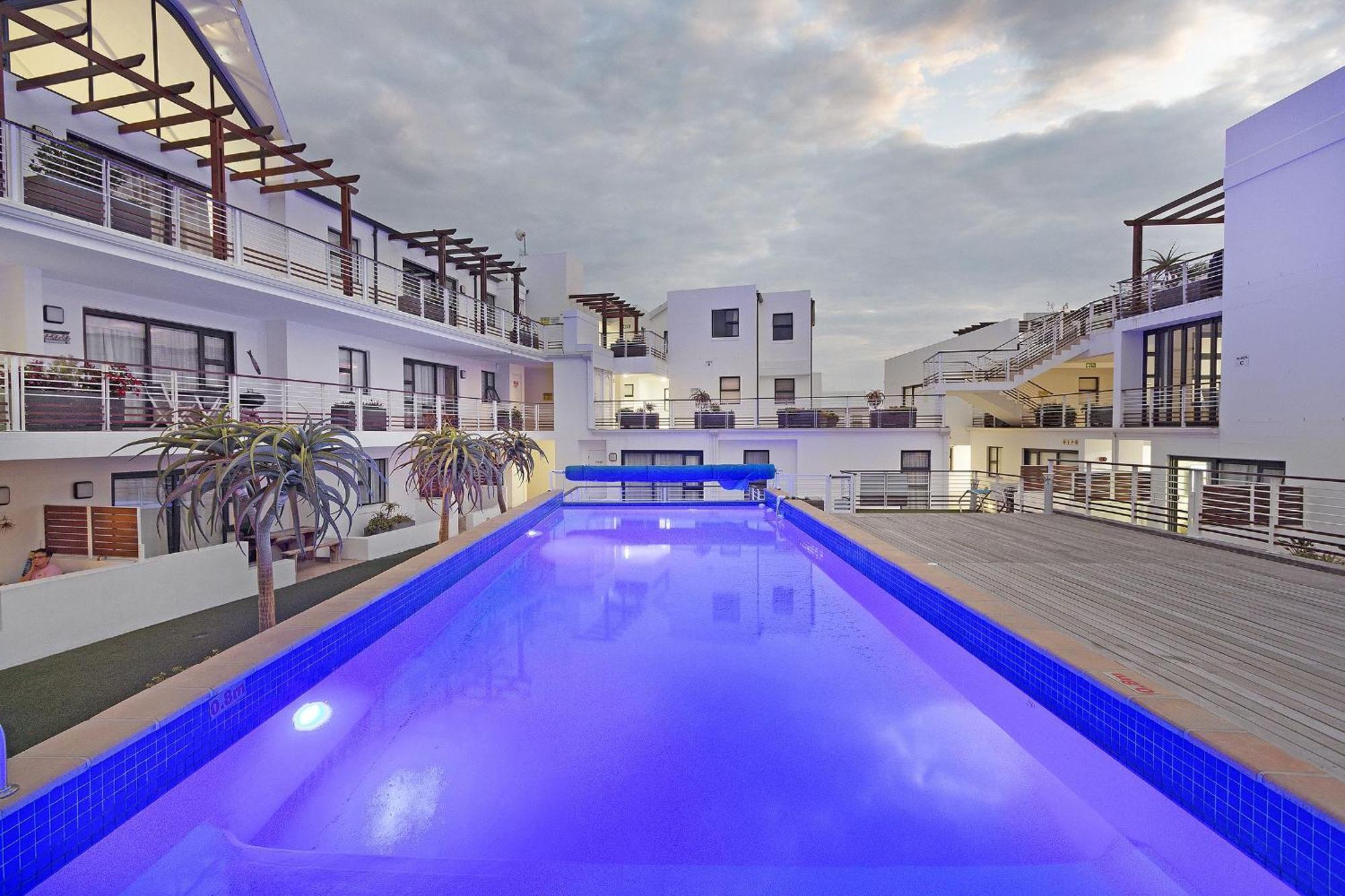 Apartment Azure 11 By Hostagents Bloubergstrand