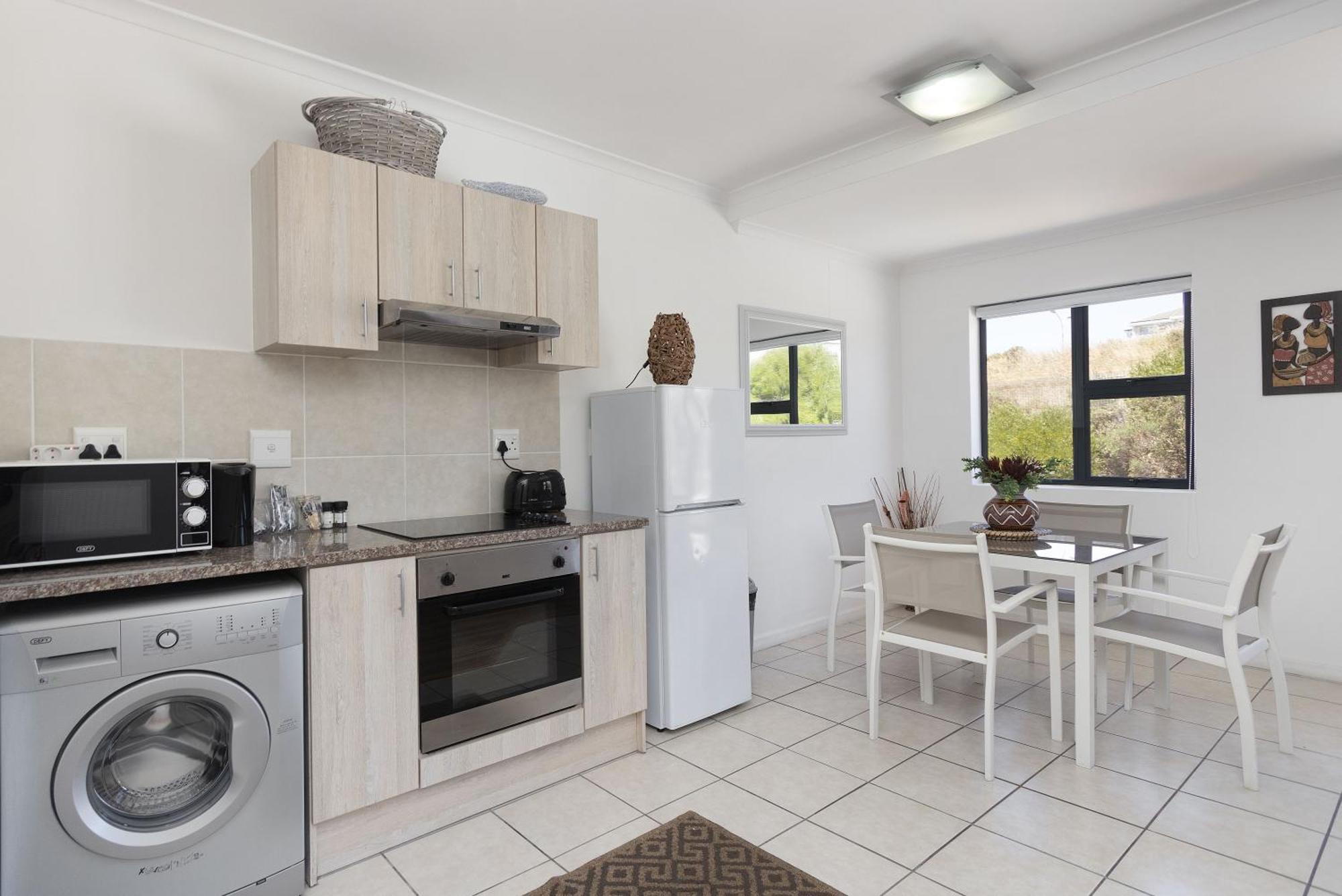 Azure 11 By Hostagents Apartment